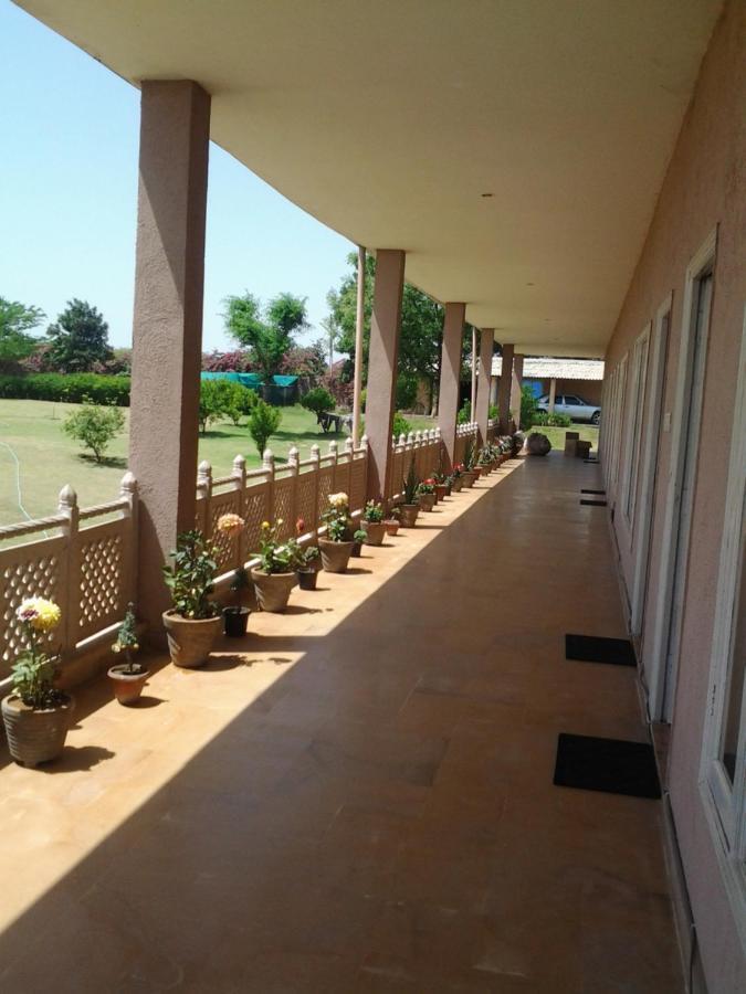 Aravali Hill View Estate Villa Gurgaon Exterior photo